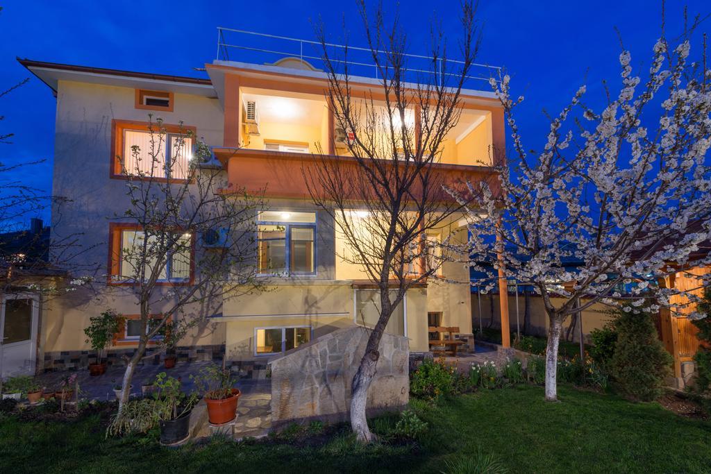Marinovata Kashta Guest House เวลิกี เปรสลาฟ ภายนอก รูปภาพ