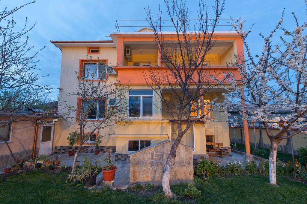 Marinovata Kashta Guest House เวลิกี เปรสลาฟ ภายนอก รูปภาพ