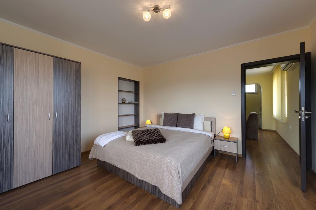 Marinovata Kashta Guest House เวลิกี เปรสลาฟ ภายนอก รูปภาพ